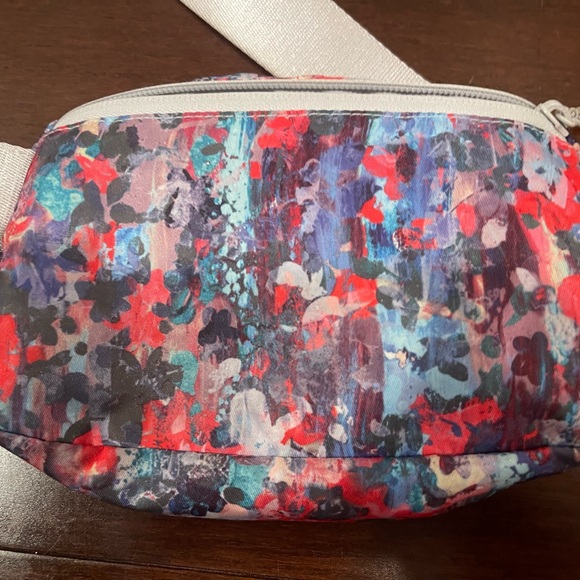 guc Lululemon White Mesh Interior Pouch belt bag fanny pack - Picture 6 of 7